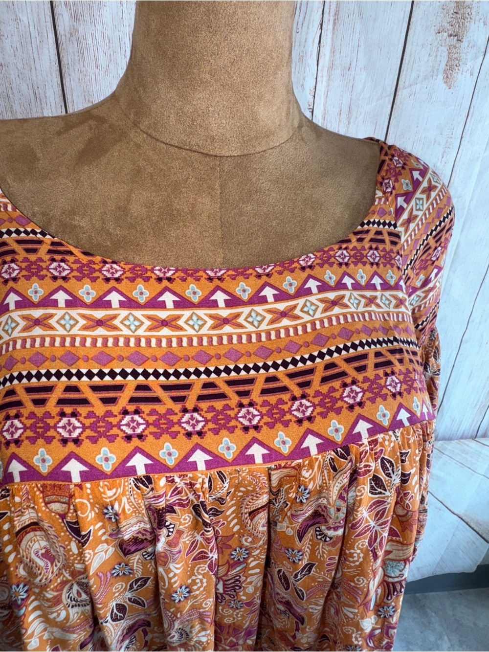 Cato Orange Paisley Peasant Tunic, Boho floral, loose fit, Sz 26/28 or 4X - Picture 3 of 14